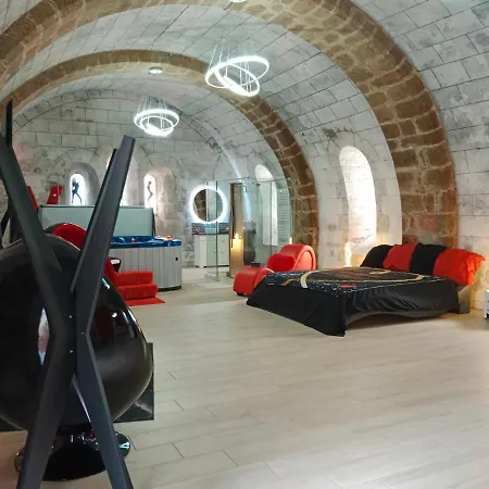 La Chapelle Aux Amoureux - Romantique *