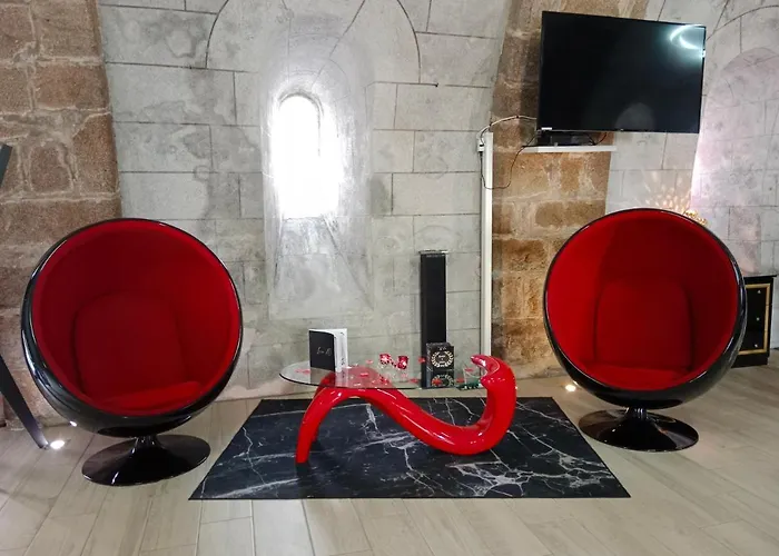 La Chapelle Aux Amoureux - Romantique Hotel *