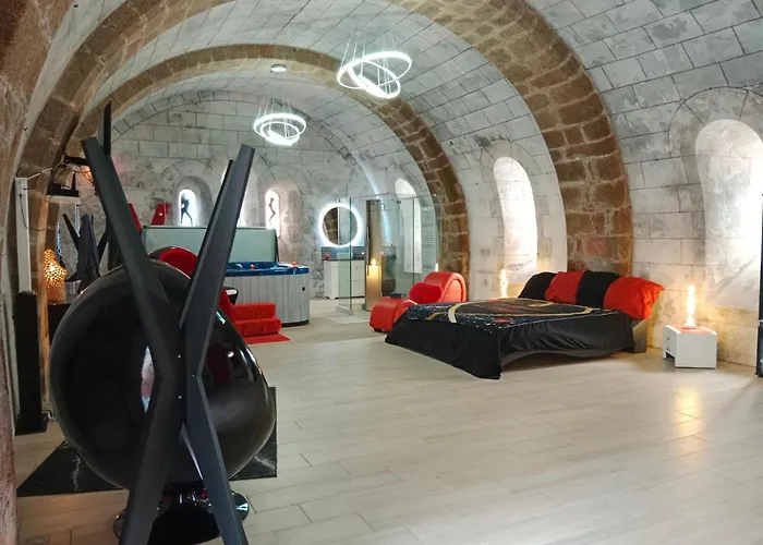 La Chapelle Aux Amoureux - Romantique *